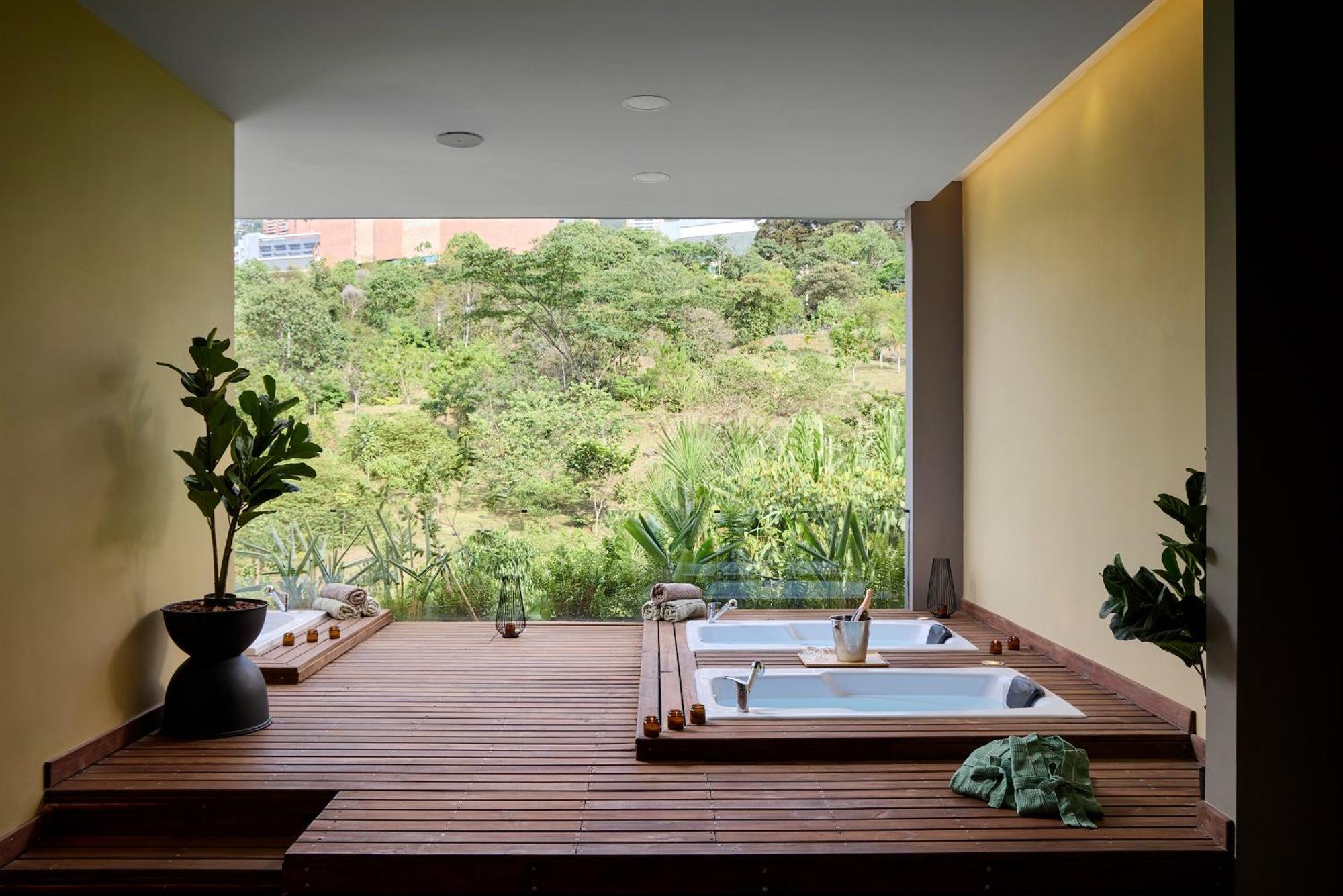 Blues Suites Medellín Eksteriør billede